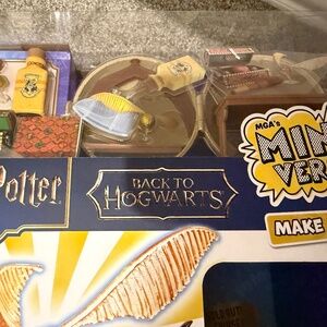 HARRY POTTER mini verse box with toy